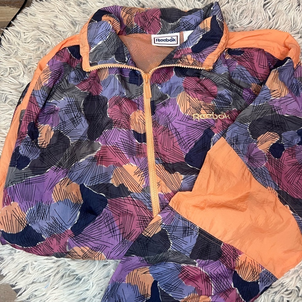 Vintage 90s Reebok windbreaker!